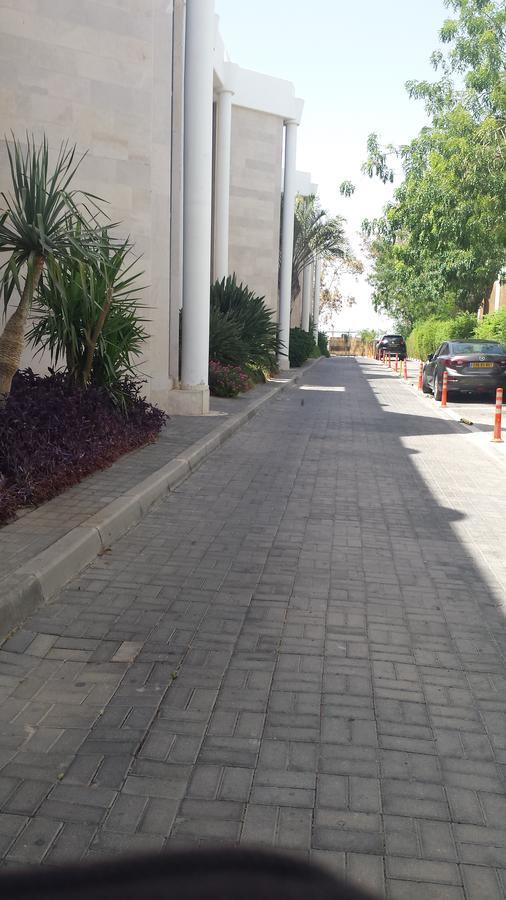 Royal Park Lakeview Apartment Eilat Exterior foto